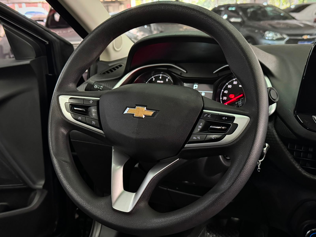 Chevrolet Onix Sedan Preto