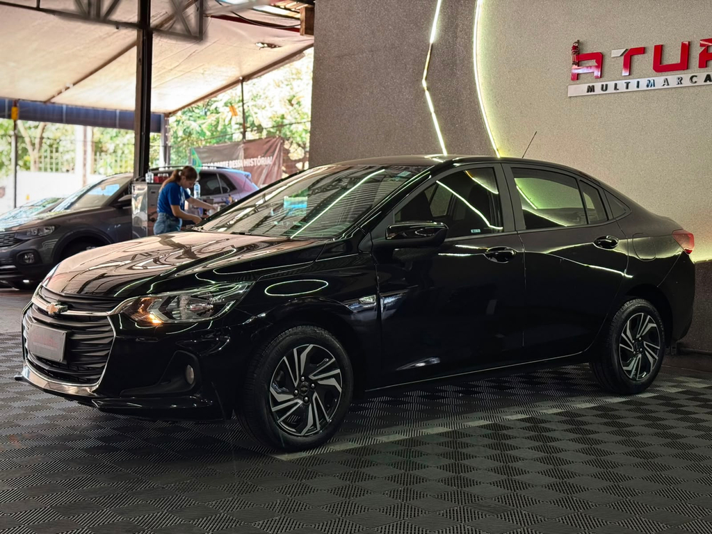 Chevrolet Onix Sedan Preto