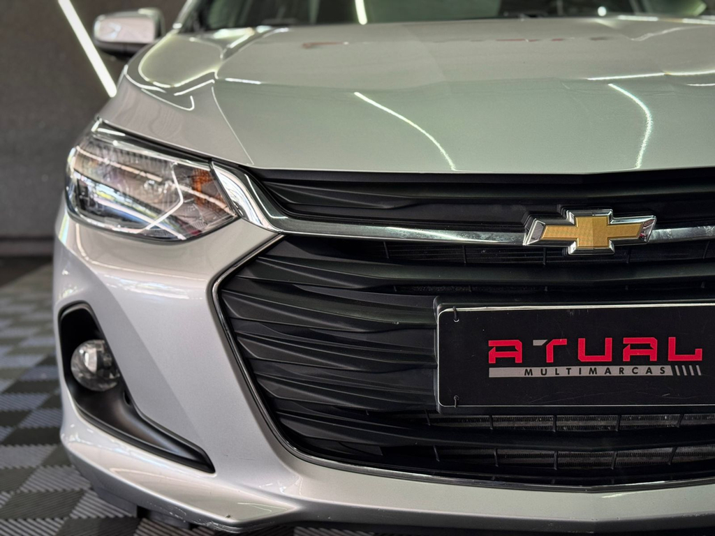 Chevrolet Onix Sedan Prata