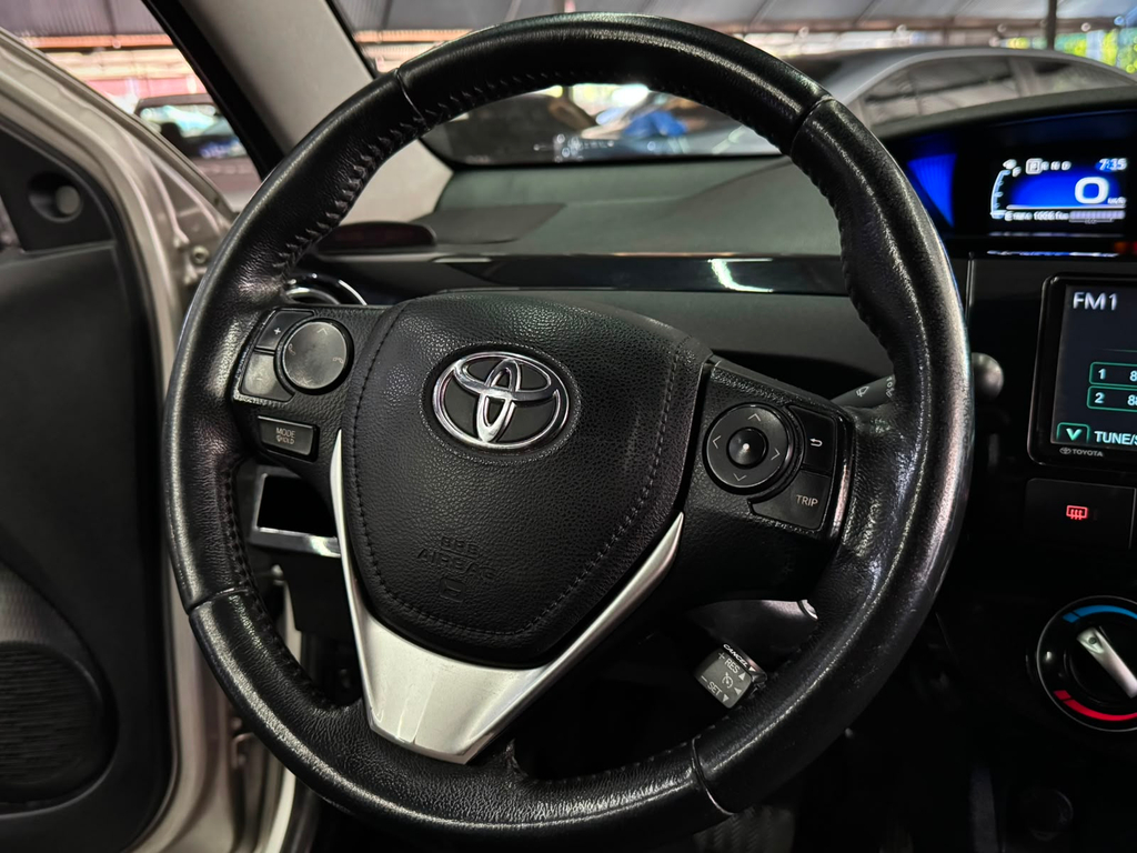 Toyota Etios Sedan Prata