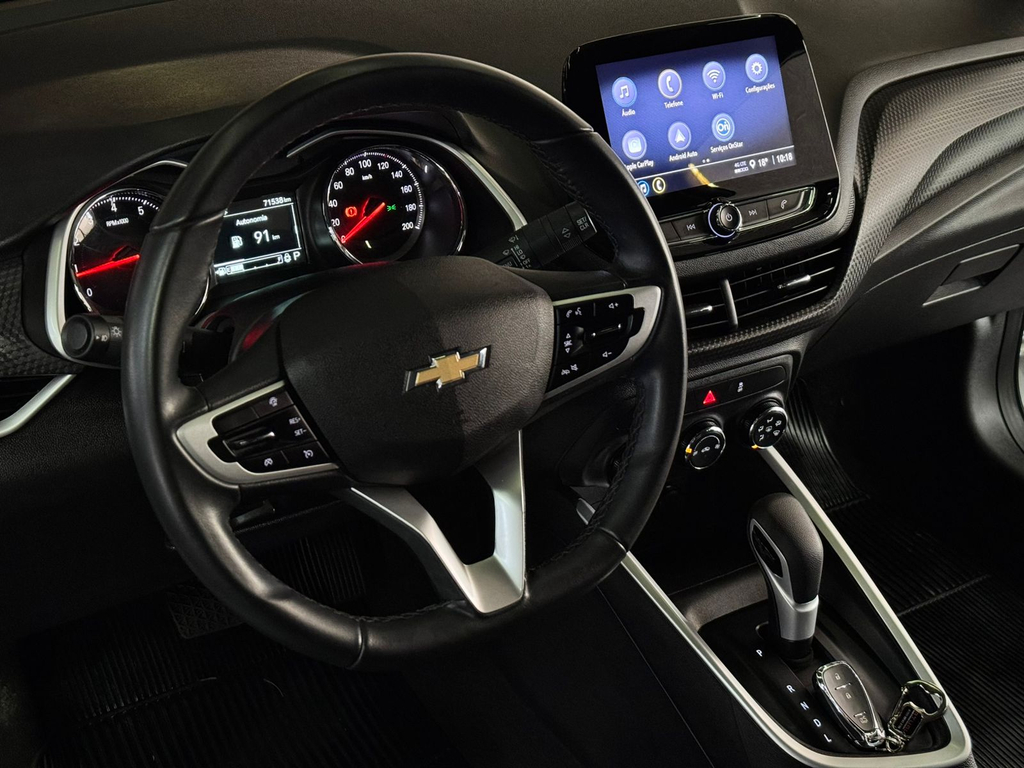 Chevrolet Onix Sedan Prata