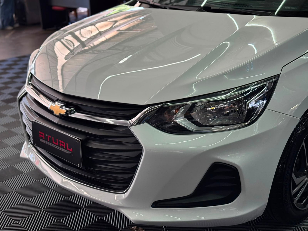 Chevrolet Onix Branco