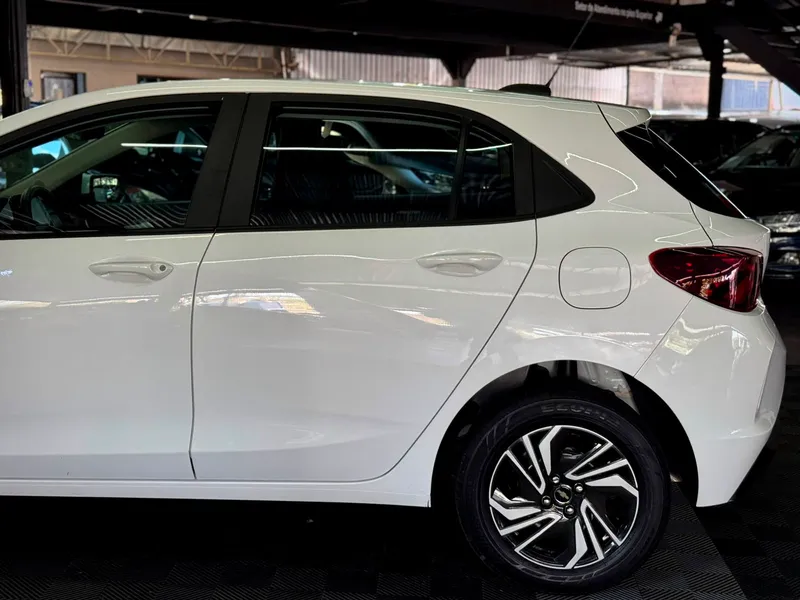 Chevrolet Onix Branco