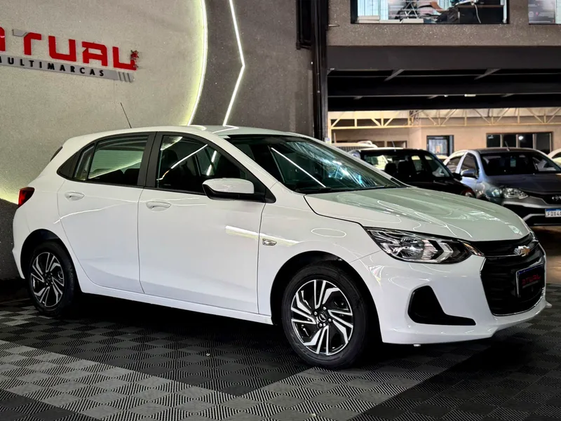 Chevrolet Onix Branco