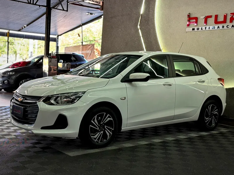 Chevrolet Onix Branco