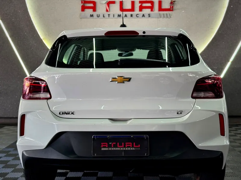 Chevrolet Onix Branco