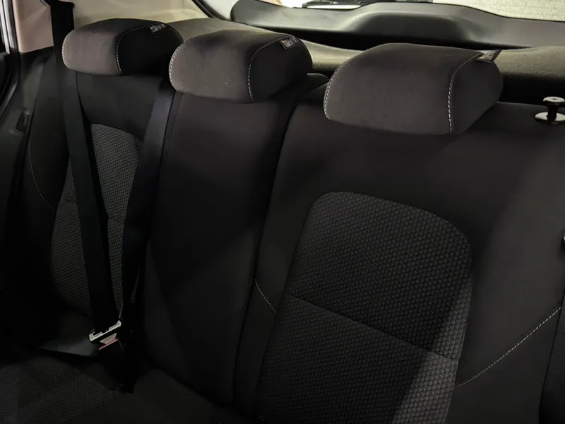 Chevrolet Onix Branco