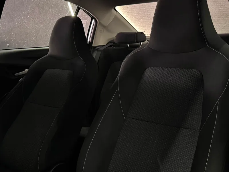 Chevrolet Onix Prata