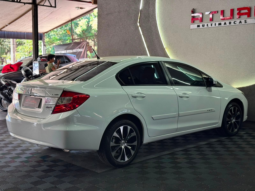 Honda Civic Branco