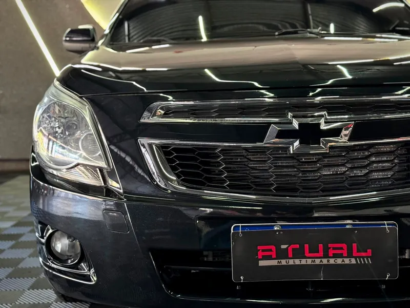 Chevrolet Cobalt Preto