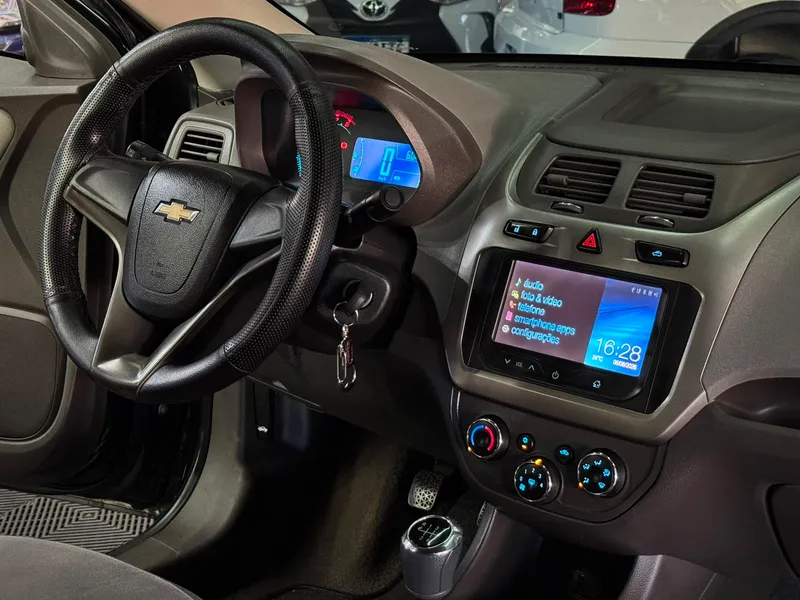 Chevrolet Cobalt Preto