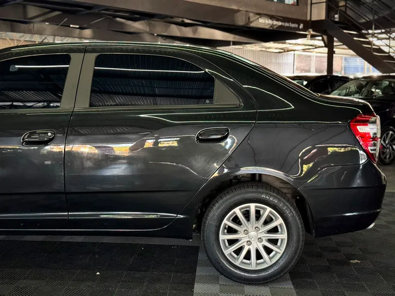 Chevrolet Cobalt Preto