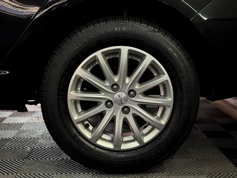Chevrolet Cobalt Preto