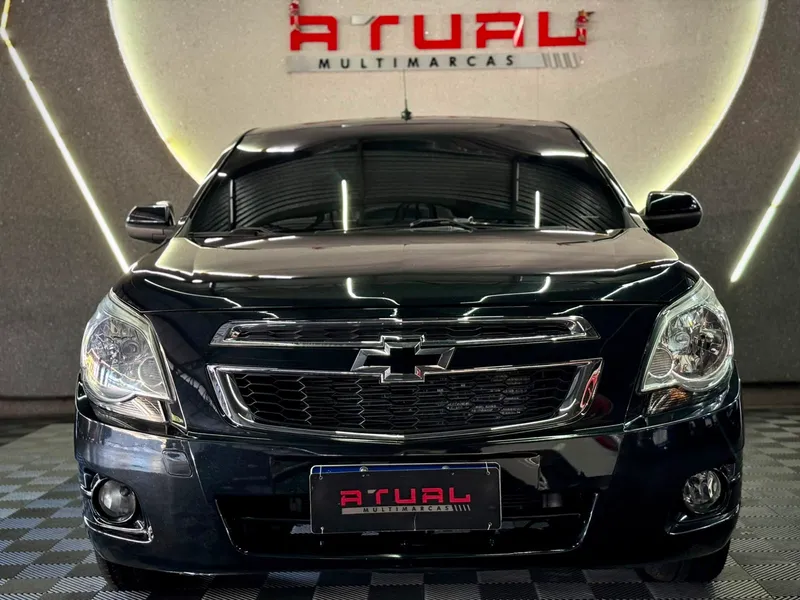 Chevrolet Cobalt Preto