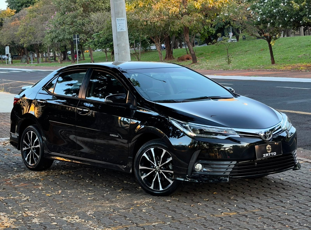 Toyota Corolla Preto