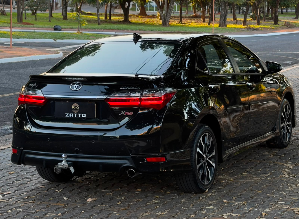 Toyota Corolla Preto