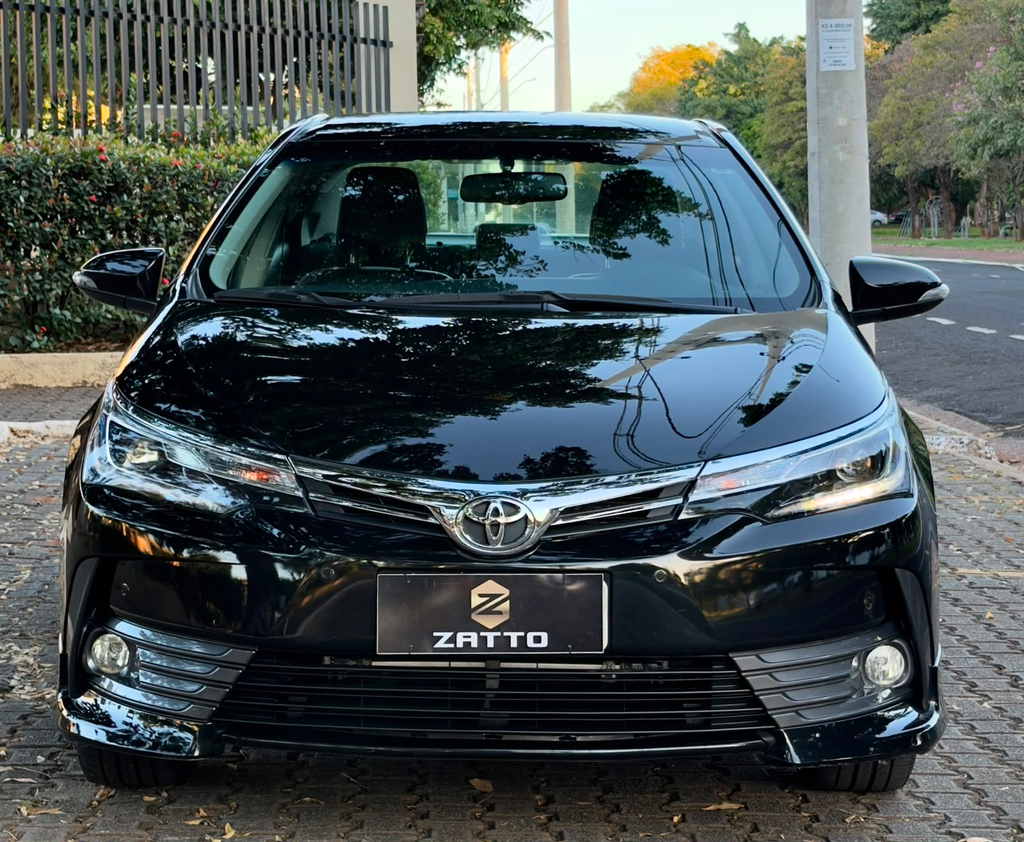 Toyota Corolla Preto