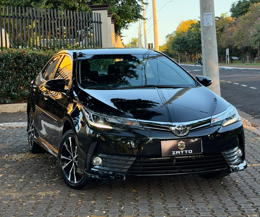 Toyota Corolla Preto