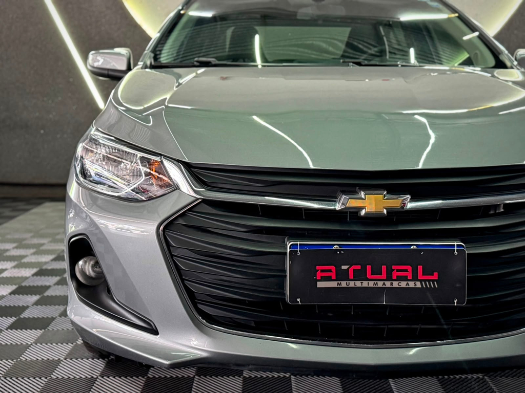 Chevrolet Onix Sedan Prata