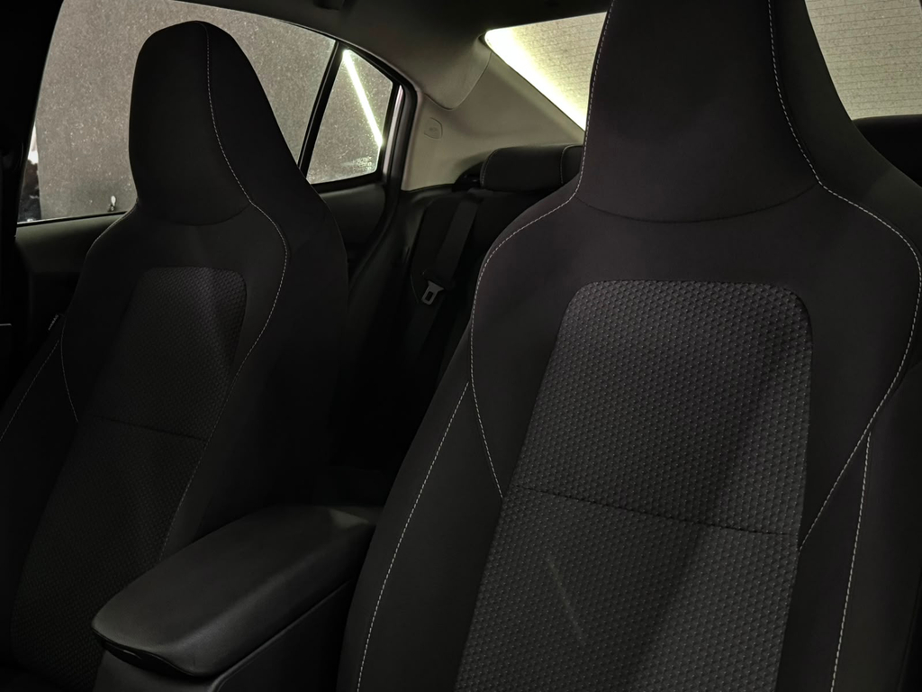 Chevrolet Onix Sedan Prata