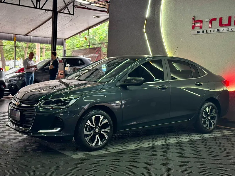 Chevrolet Onix Sedan Cinza