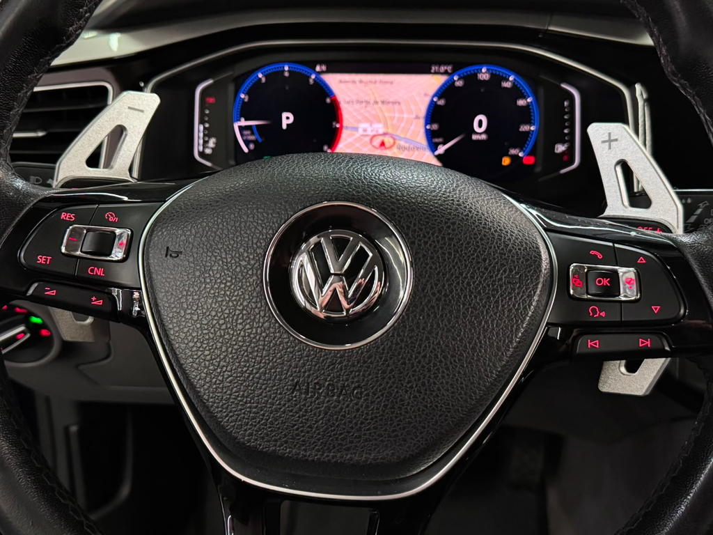Volkswagen Polo Hatch Azul
