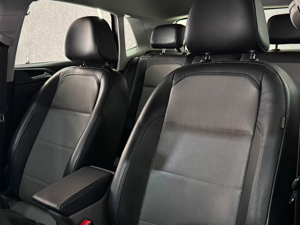 Volkswagen Polo Hatch Azul