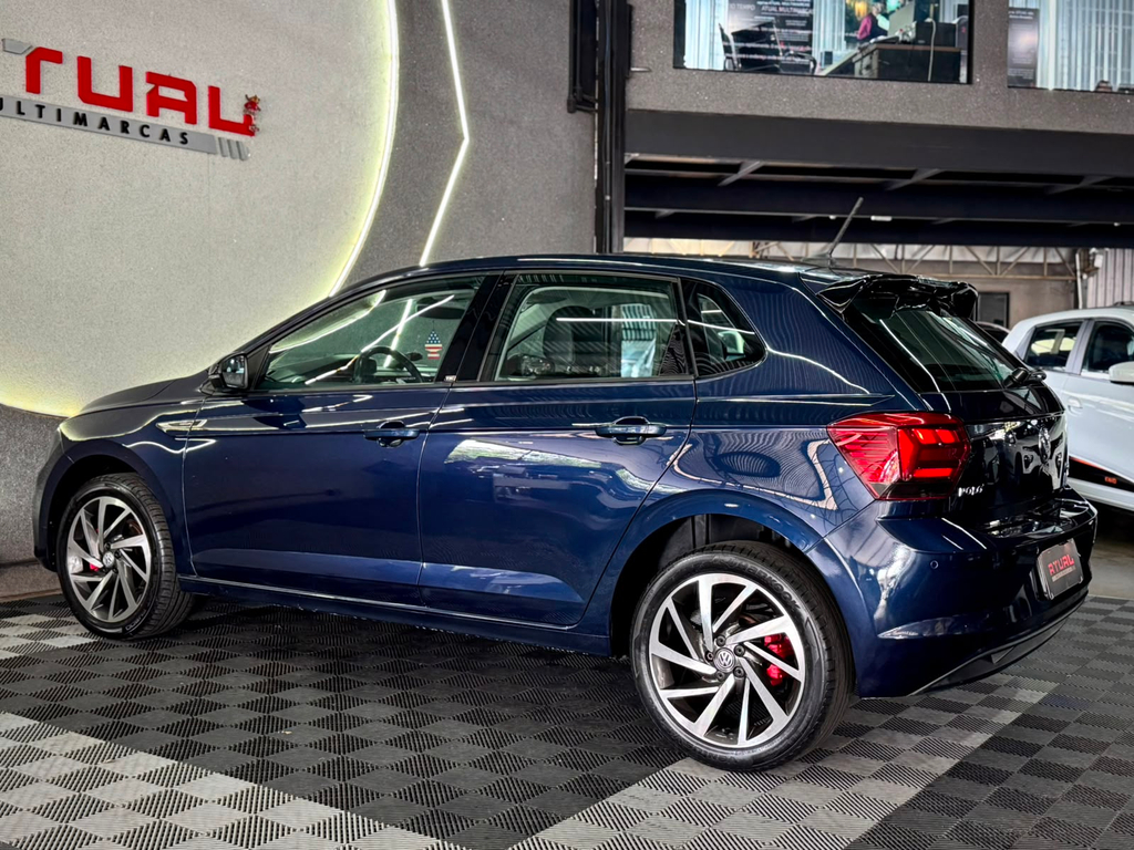 Volkswagen Polo Hatch Azul