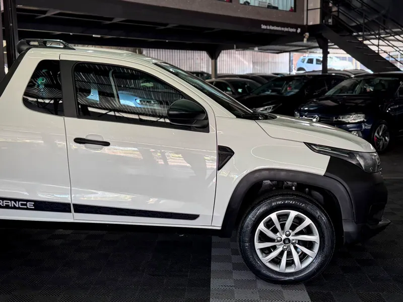 Fiat Strada Branco