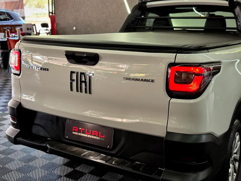 Fiat Strada Branco