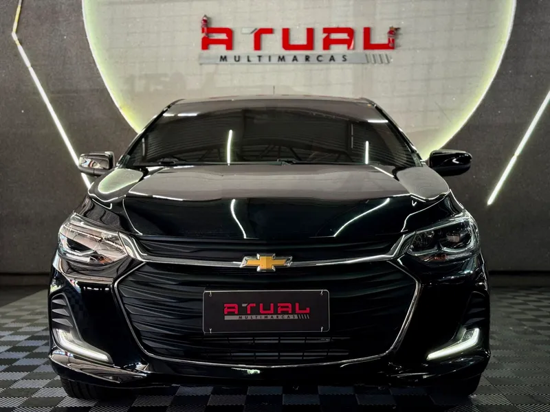 Chevrolet Onix Sedan Preto