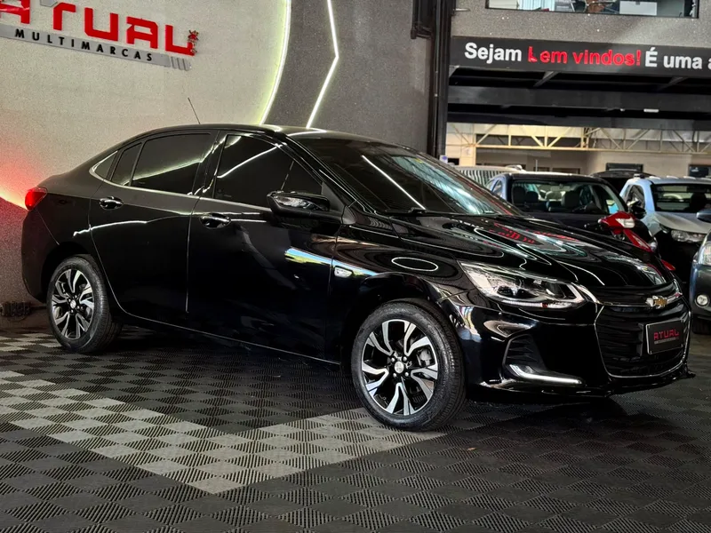 Chevrolet Onix Sedan Preto