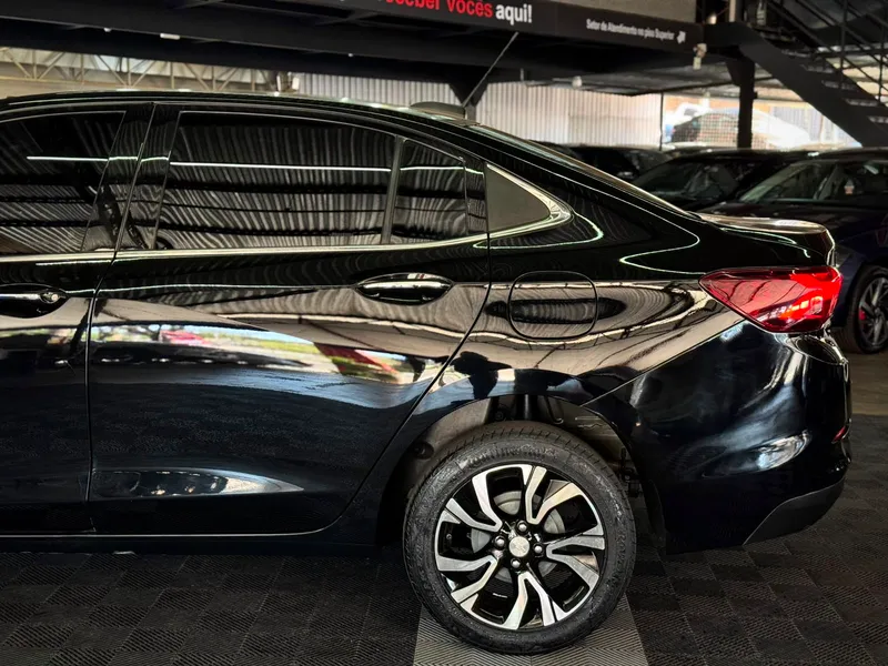 Chevrolet Onix Sedan Preto