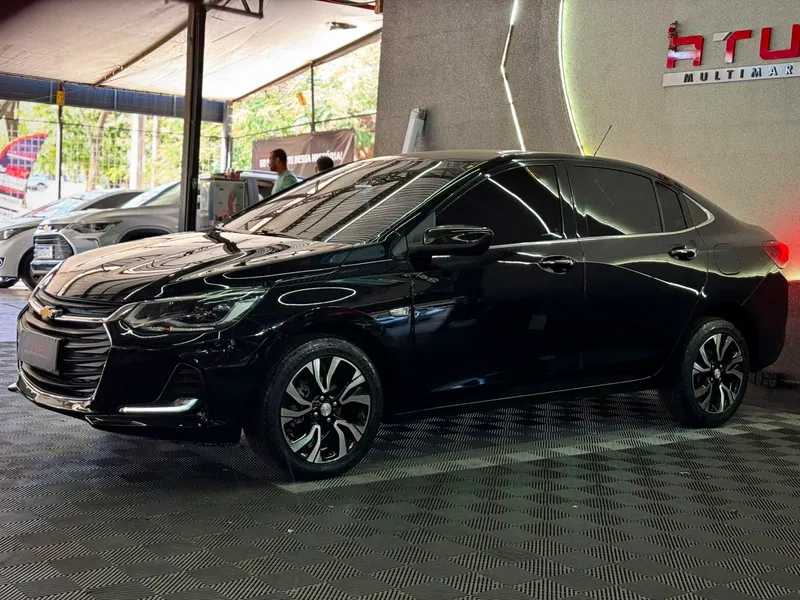 Chevrolet Onix Sedan Preto