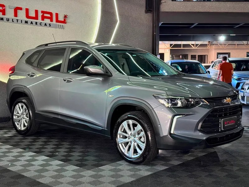 Chevrolet Tracker Cinza