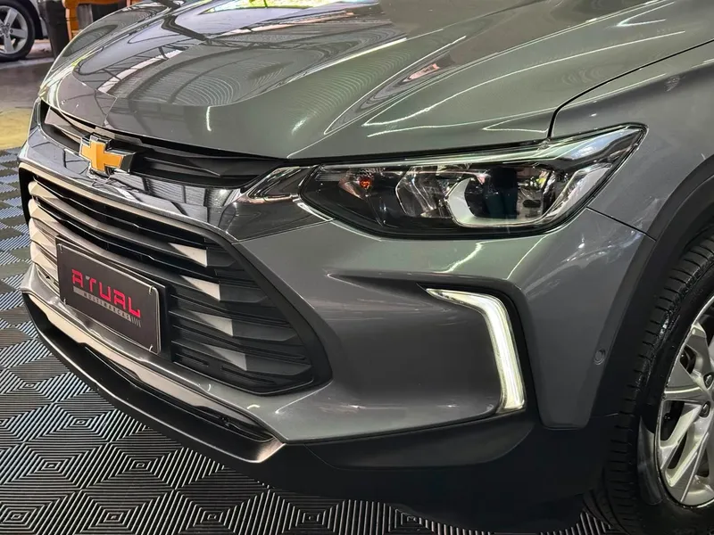Chevrolet Tracker Cinza