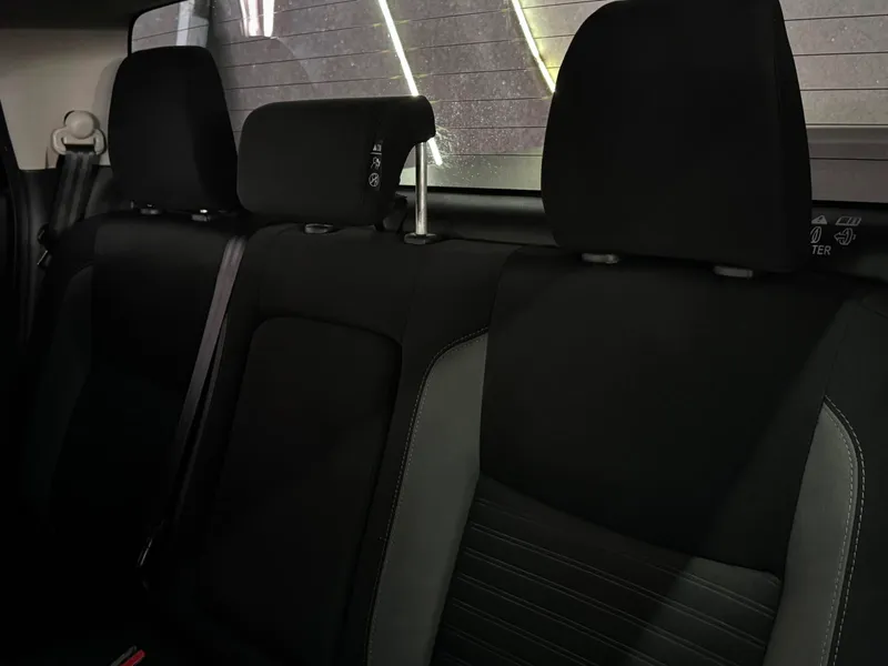 Nissan Frontier Branco