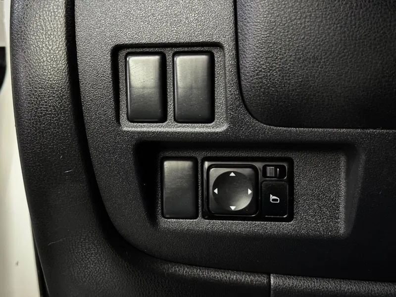 Nissan Versa Branco