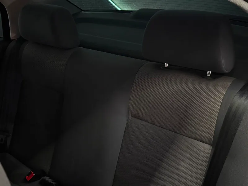 Volkswagen Polo Sedan Preto