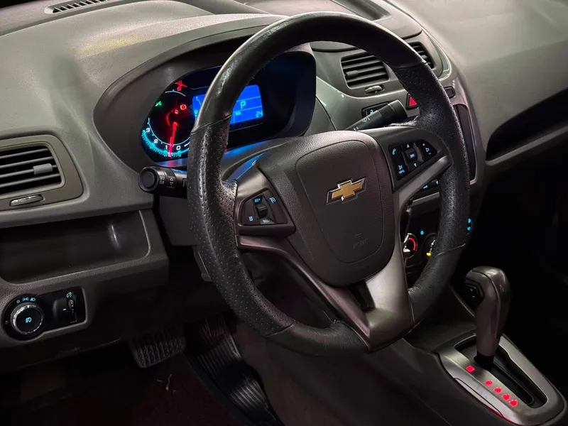 Chevrolet Cobalt Preto