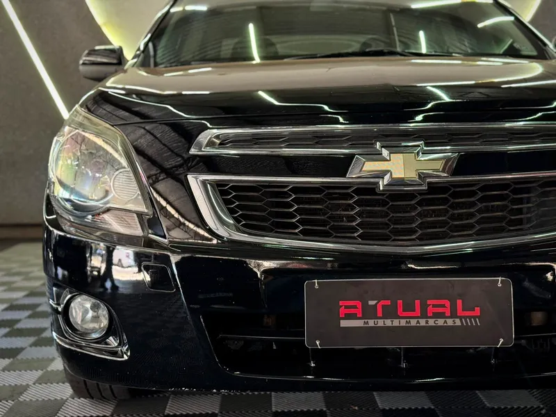Chevrolet Cobalt Preto