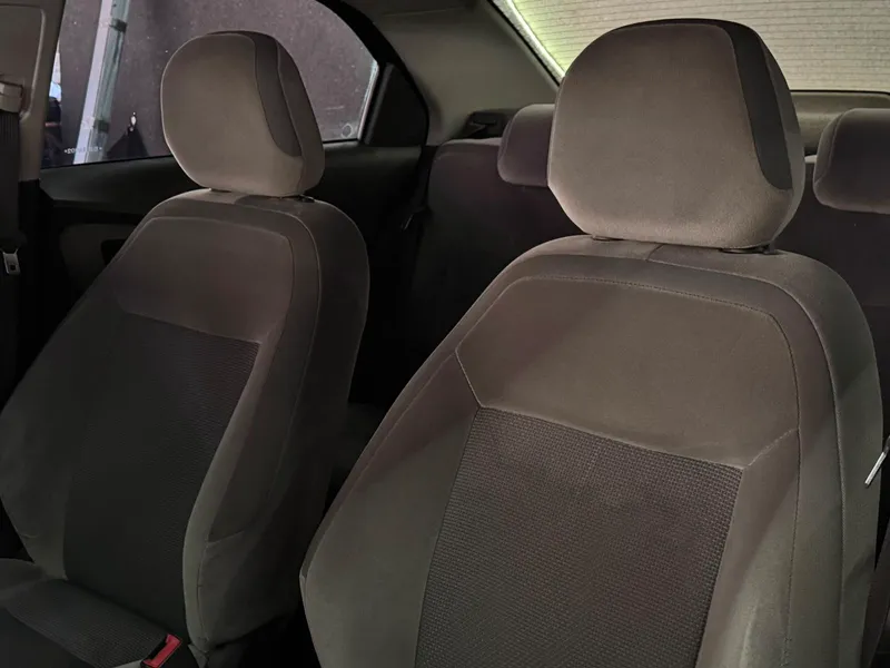 Chevrolet Cobalt Preto