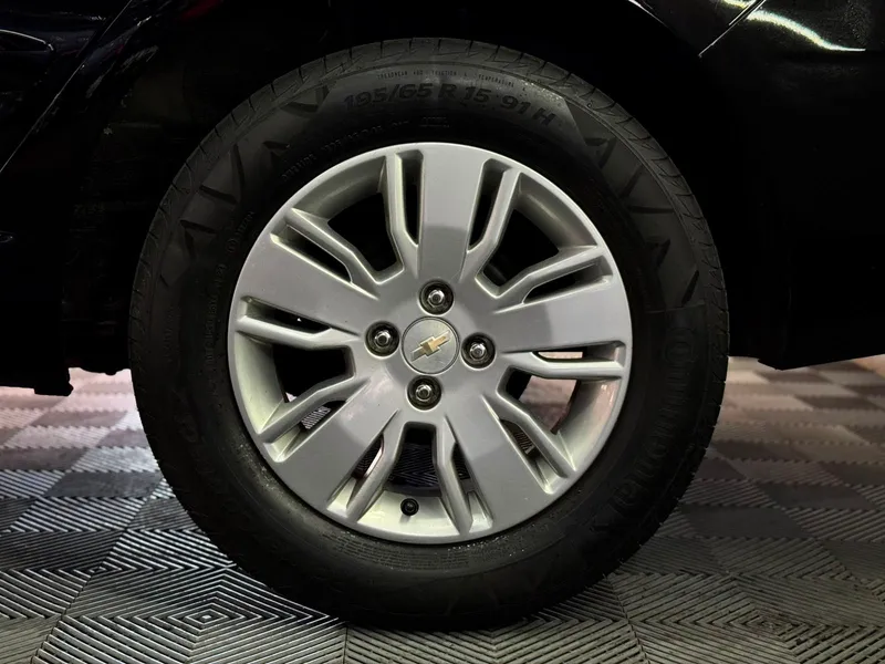 Chevrolet Cobalt Preto