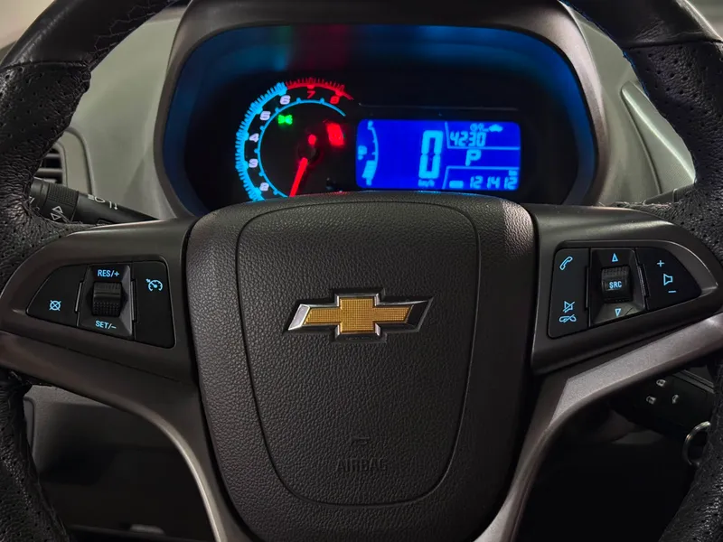 Chevrolet Cobalt Preto