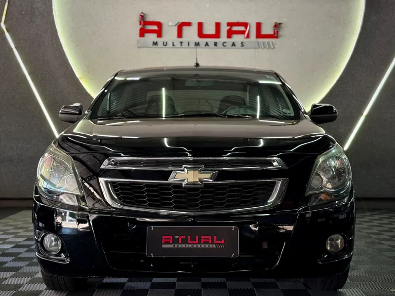 Chevrolet Cobalt Preto