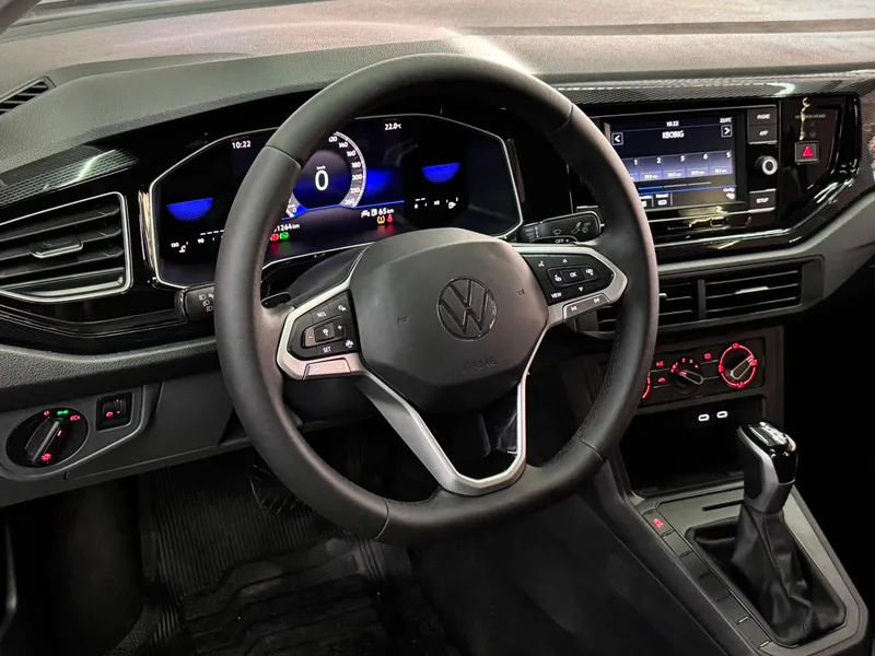 Volkswagen Virtus Cinza