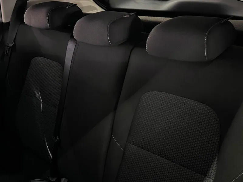 Chevrolet Onix Preto