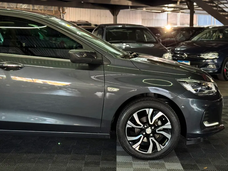 Chevrolet Onix Sedan Cinza