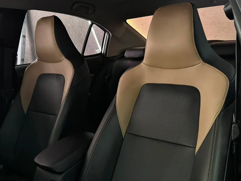 Chevrolet Onix Sedan Prata