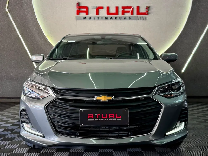 Chevrolet Onix Sedan Prata